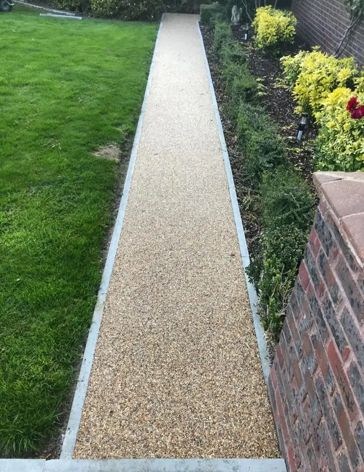 Resin Bound Garden Pathway